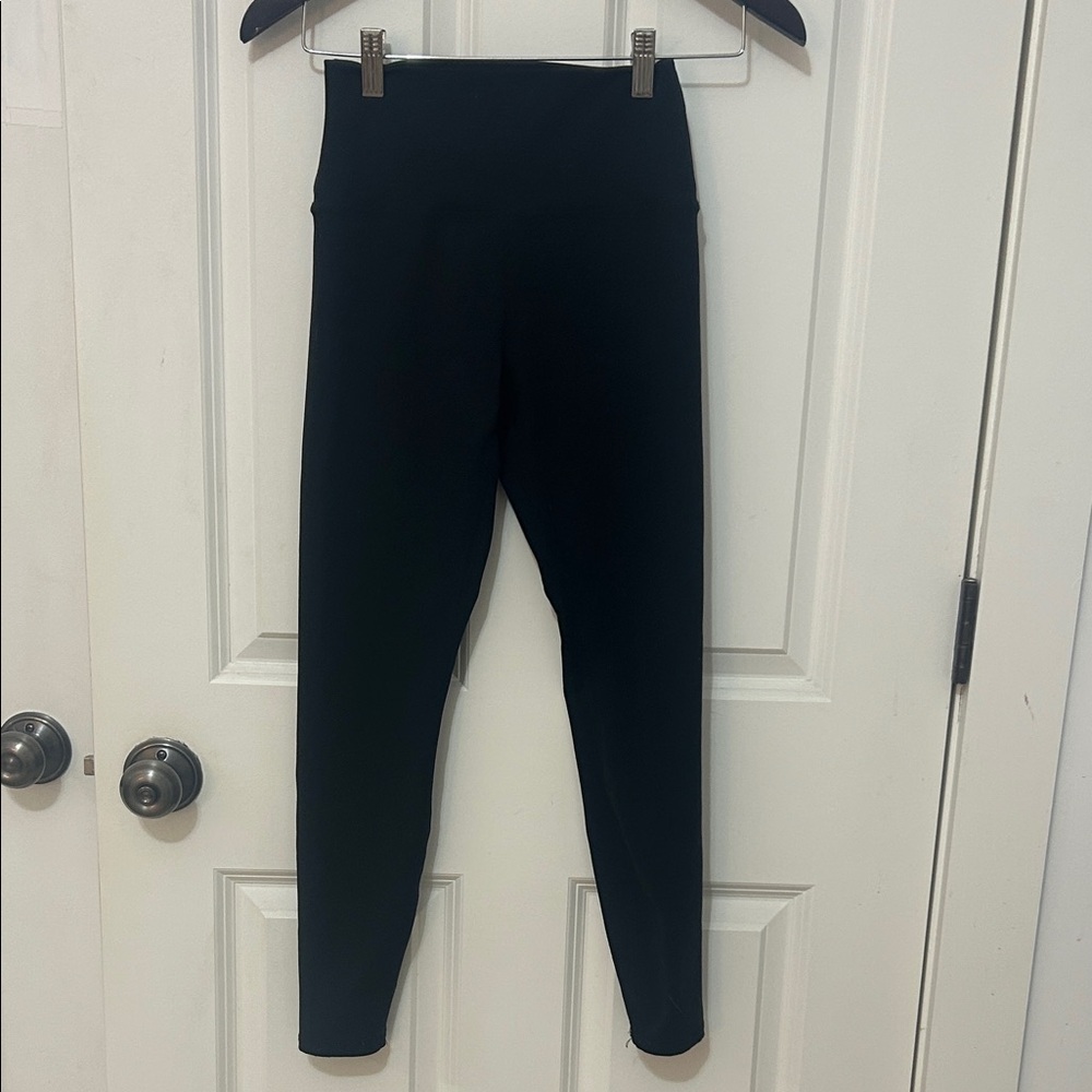 Zobha Classic Black Leggings size small inseam 24”